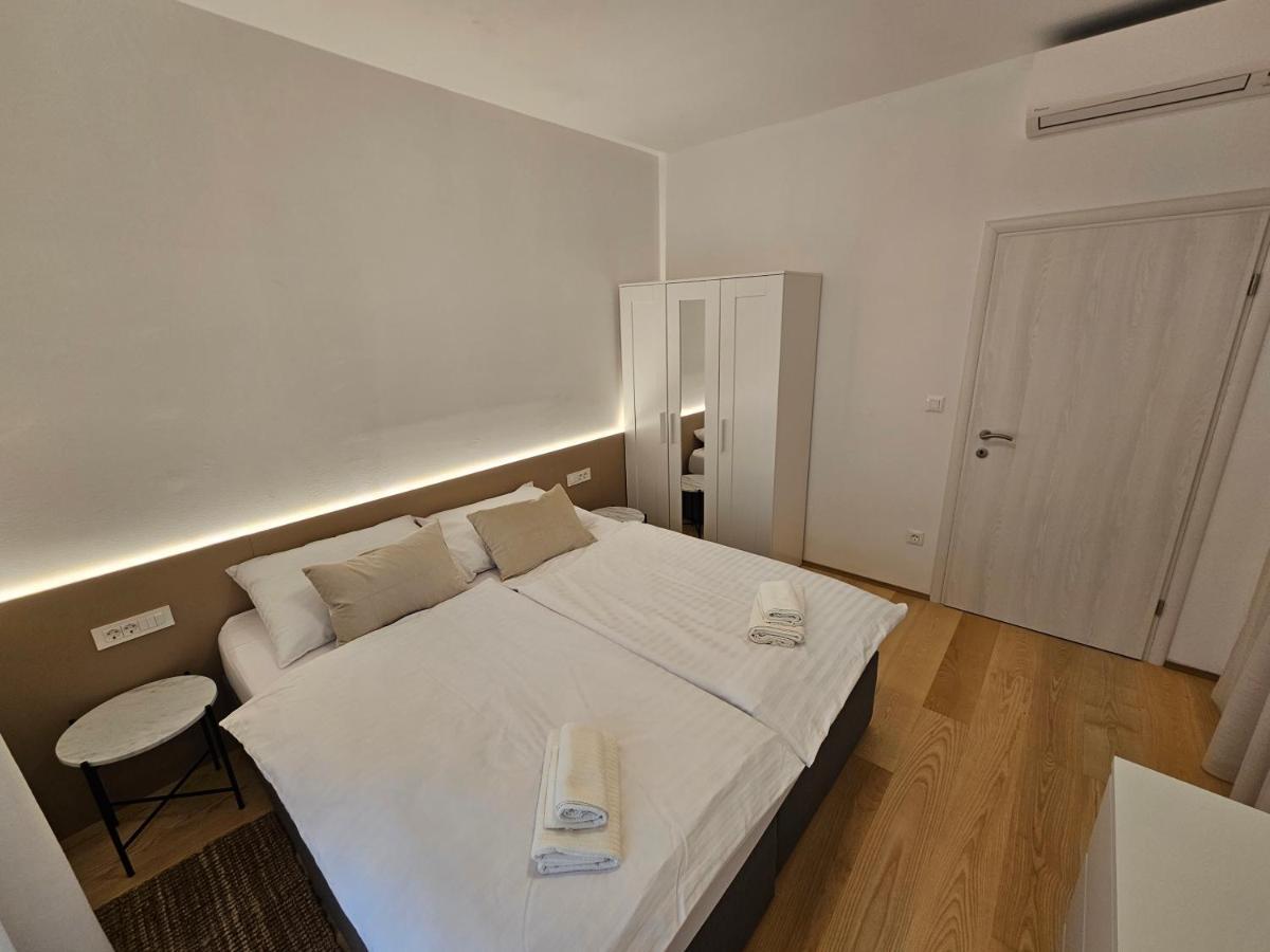 Cosy&lux On Main Square, Korzo Apartment