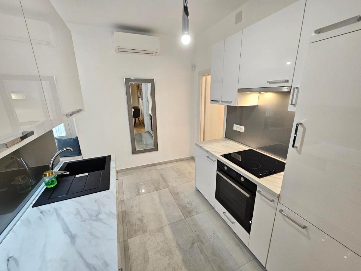 Cosy&lux On Main Square, Korzo Apartment