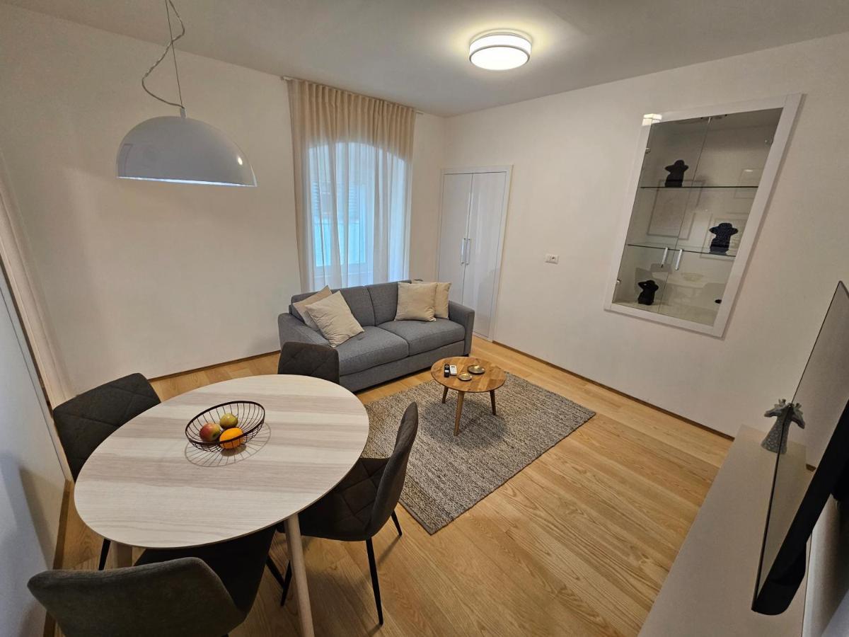 Cosy&lux On Main Square, Korzo Apartment